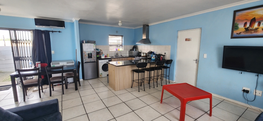 To Let 3 Bedroom Property for Rent in Parklands East Western Cape